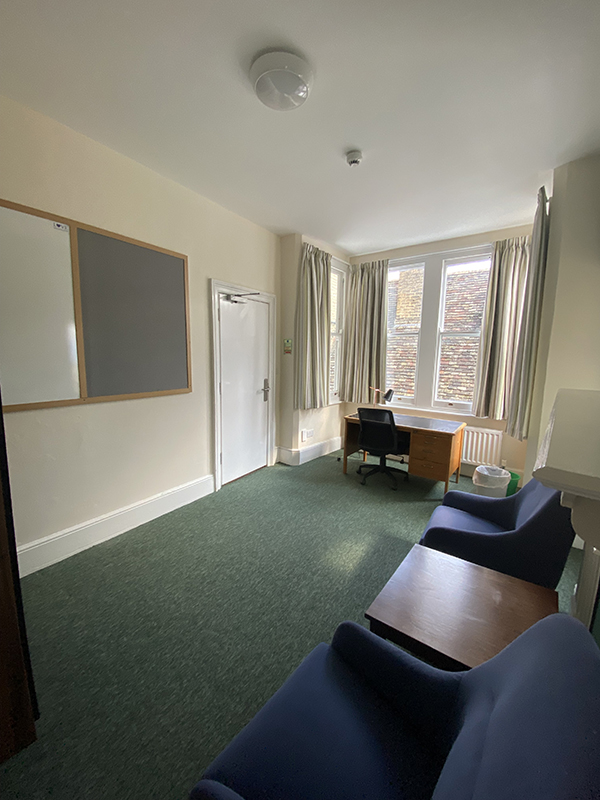 Mallory Court C Room Example